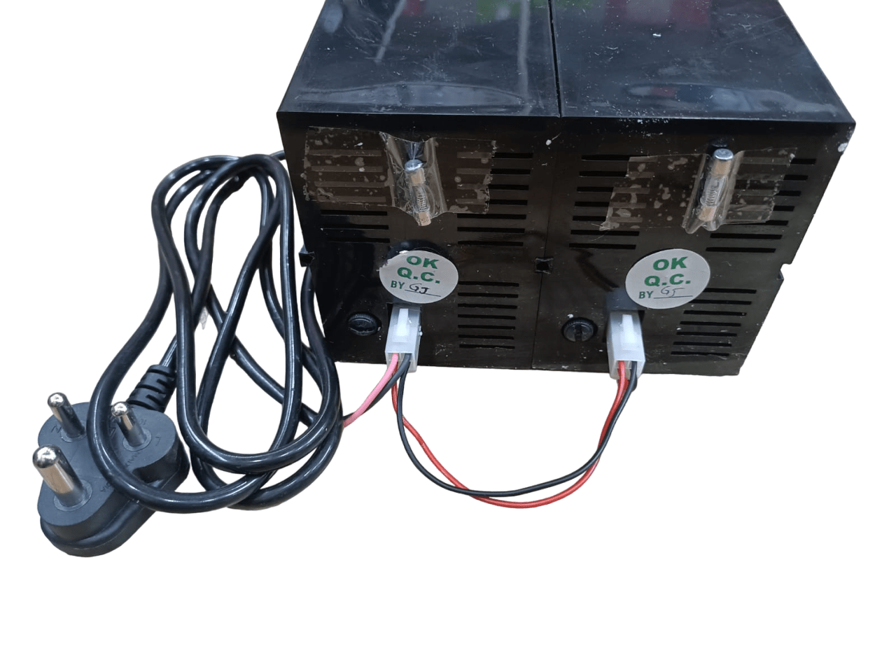 Kanaad® Moto Speed - Fully Automatic 1A and 2A Motorcycle VRLA Battery Charger for 2.5Ah to 14Ah with Digital Display